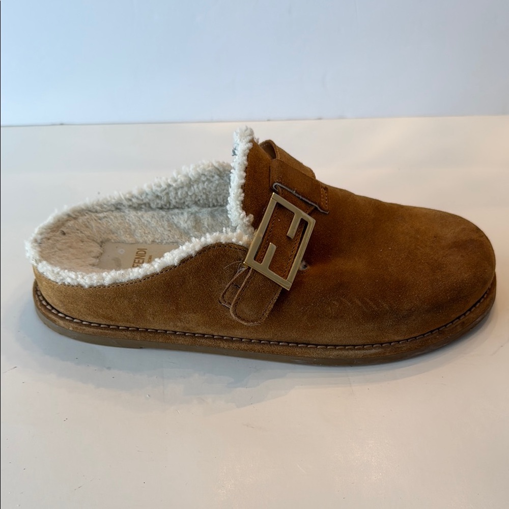 Fendi Gold and Brown Mules with Soft Lining - Picture 3 of 12